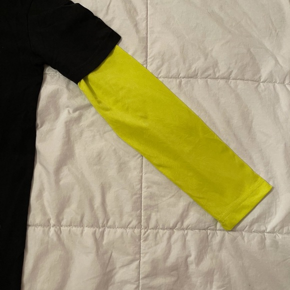 Tapout layered shirt - Picture 3 of 3